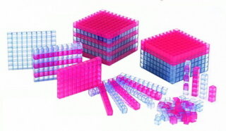 BASE 10 3D TRANSLÚCIDO