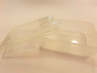 CAJAS DE PLÁSTICO