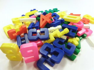 NUMEROS ENCAJABLES
