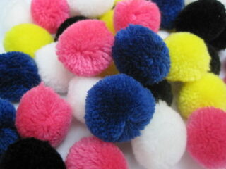 POMPONES